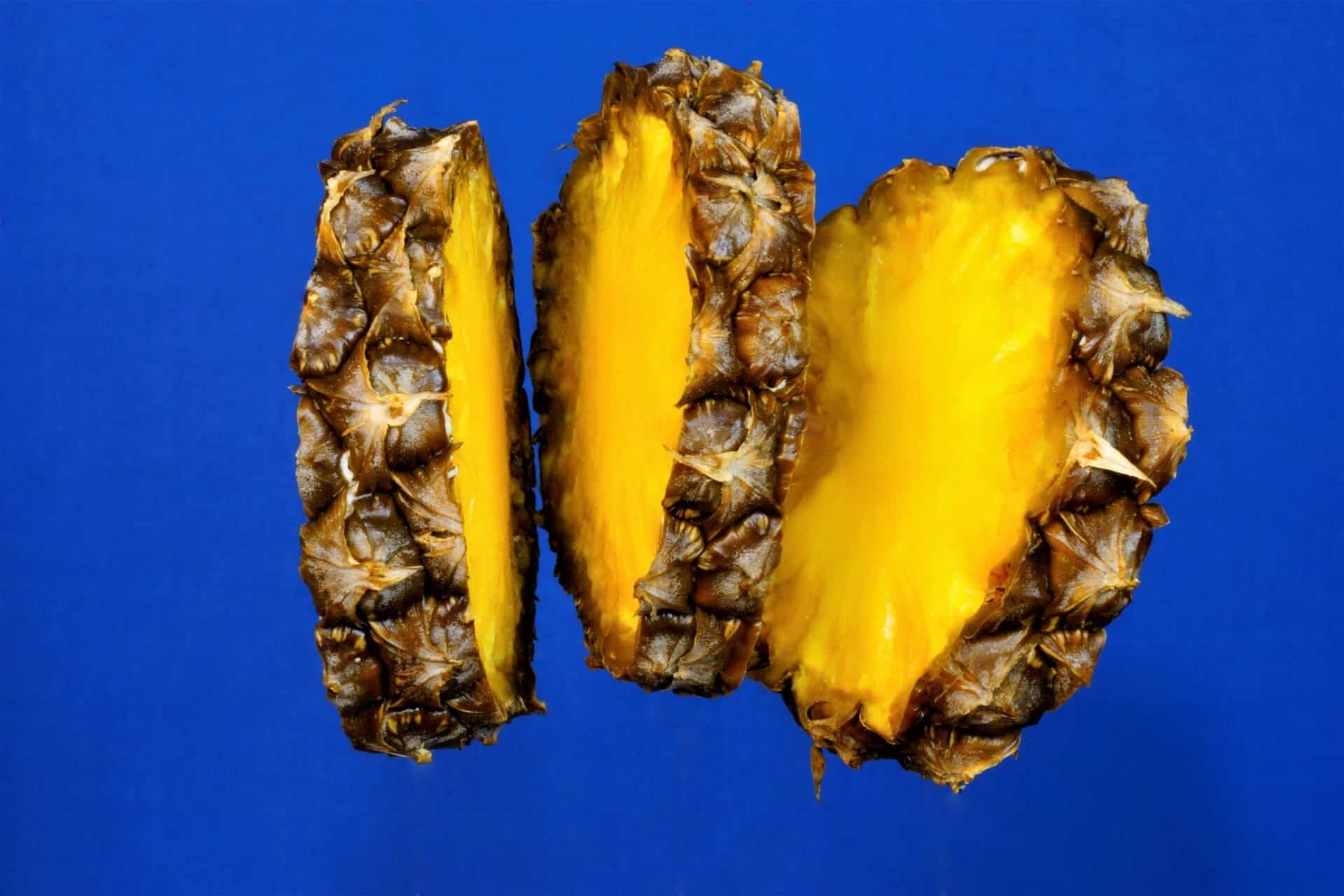 Modern examples of “Pineapple Service"