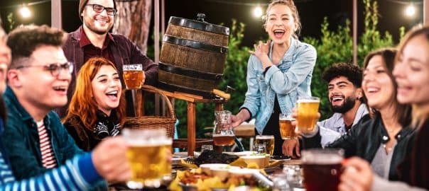 Guest experience tips for outdoor dining.